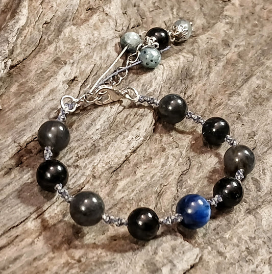 Blue Kyanite, Arfvedsonite and Spectralite