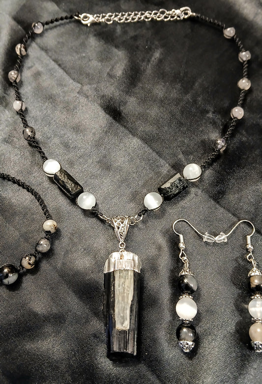 Black Tormaline & Selenite with Quartz Set