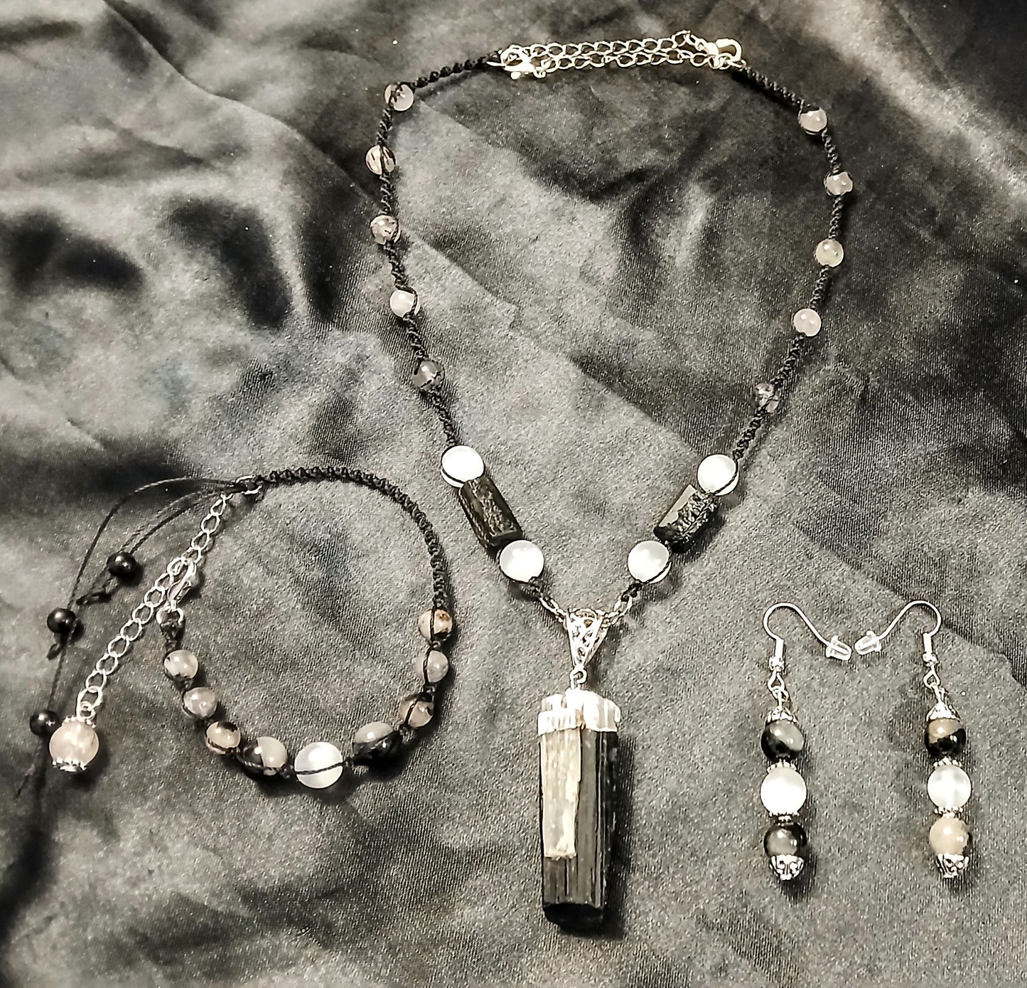 Black Tormaline & Selenite with Quartz Set