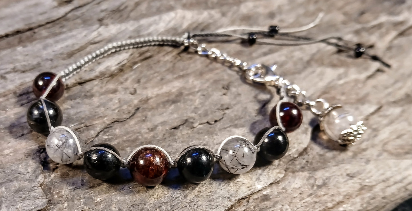 Garnet, Arfvedsonite, Tormalated Quartz