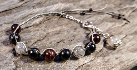 Garnet, Arfvedsonite, Tormalated Quartz