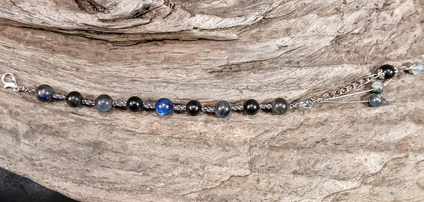 Blue Kyanite, Arfvedsonite and Spectralite
