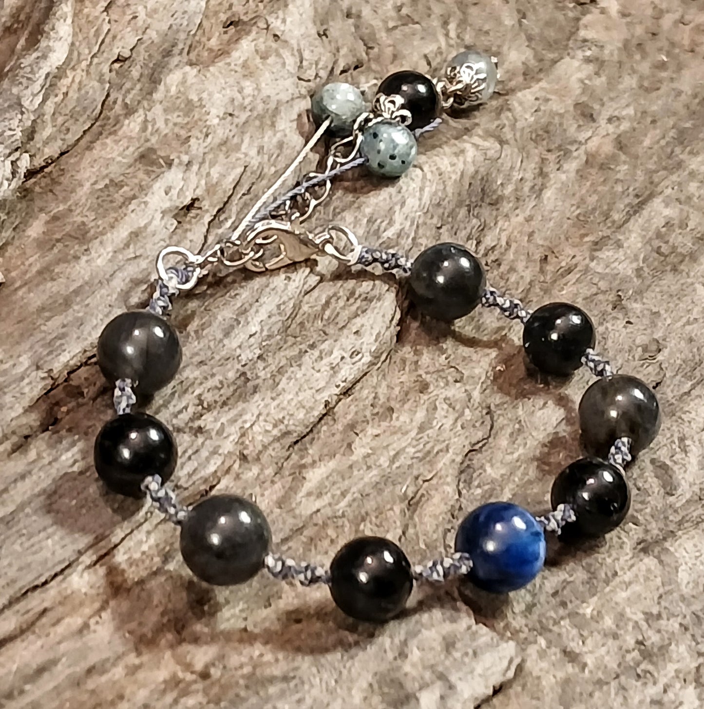 Blue Kyanite, Arfvedsonite and Spectralite