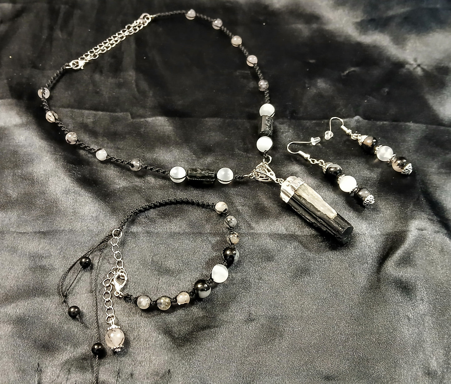 Black Tormaline & Selenite with Quartz Set