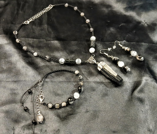 Black Tormaline & Selenite with Quartz Set