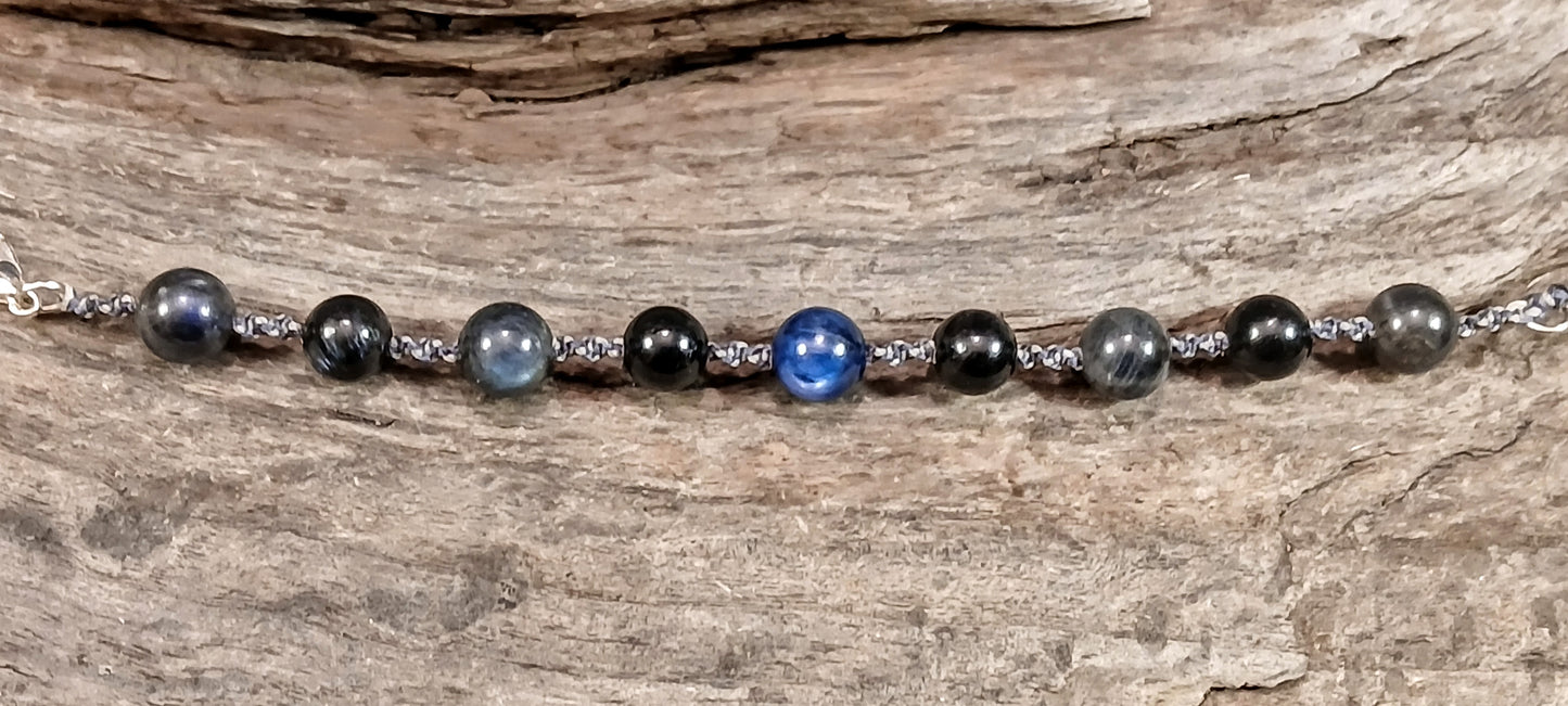 Blue Kyanite, Arfvedsonite and Spectralite